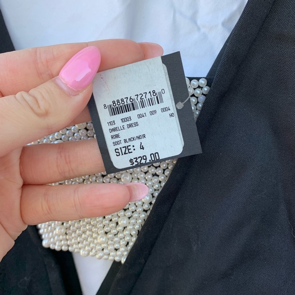 NWT Club Monaco, size 4, Classic Little Black Dress - Picture 4 of 4